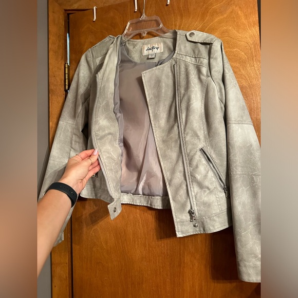 Never worn size small daytrip leather jacket - Picture 3 of 6